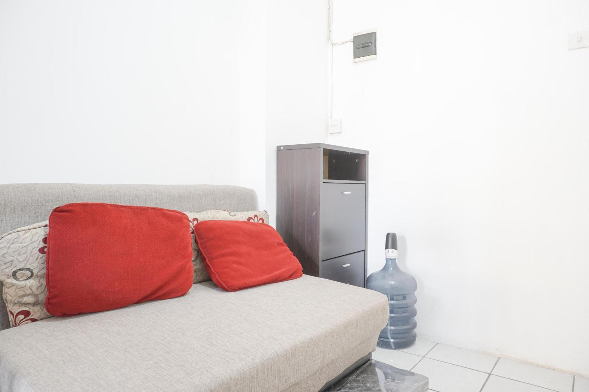 Apartemen And Comfy 2br At Pramuka By Travelio *