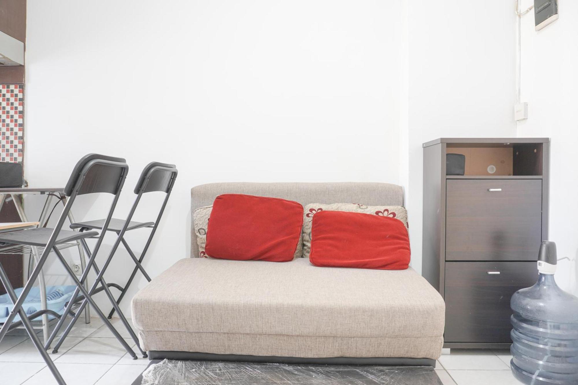 And Comfy 2br At Pramuka By Travelio Apartemen